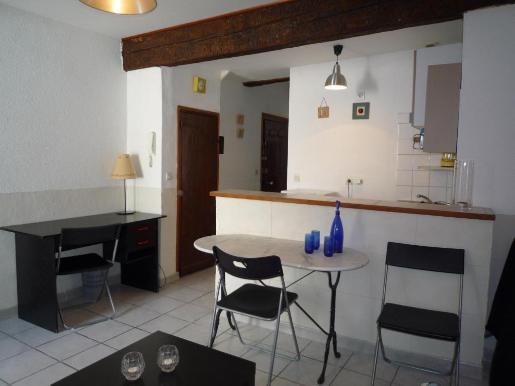 Residence Saint Simon Carcassonne Oda fotoğraf